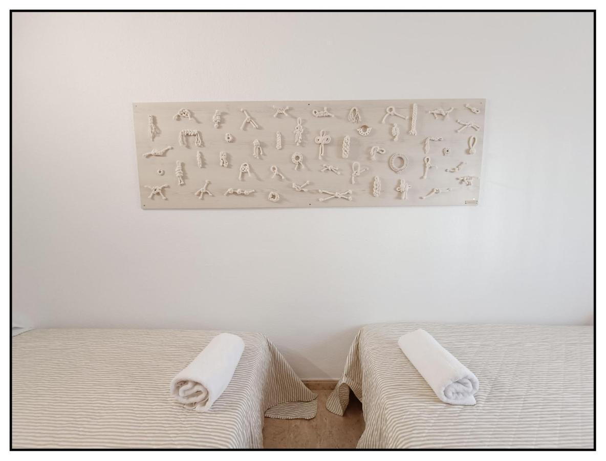 Apartamento Centrico Junto Al Mar - Wifi Free サロウ エクステリア 写真