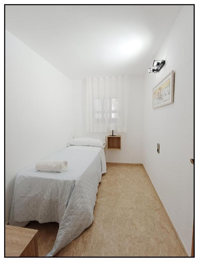 Apartamento Centrico Junto Al Mar - Wifi Free サロウ エクステリア 写真