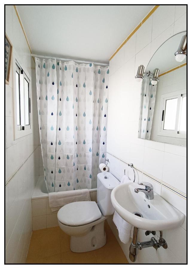 Apartamento Centrico Junto Al Mar - Wifi Free サロウ エクステリア 写真