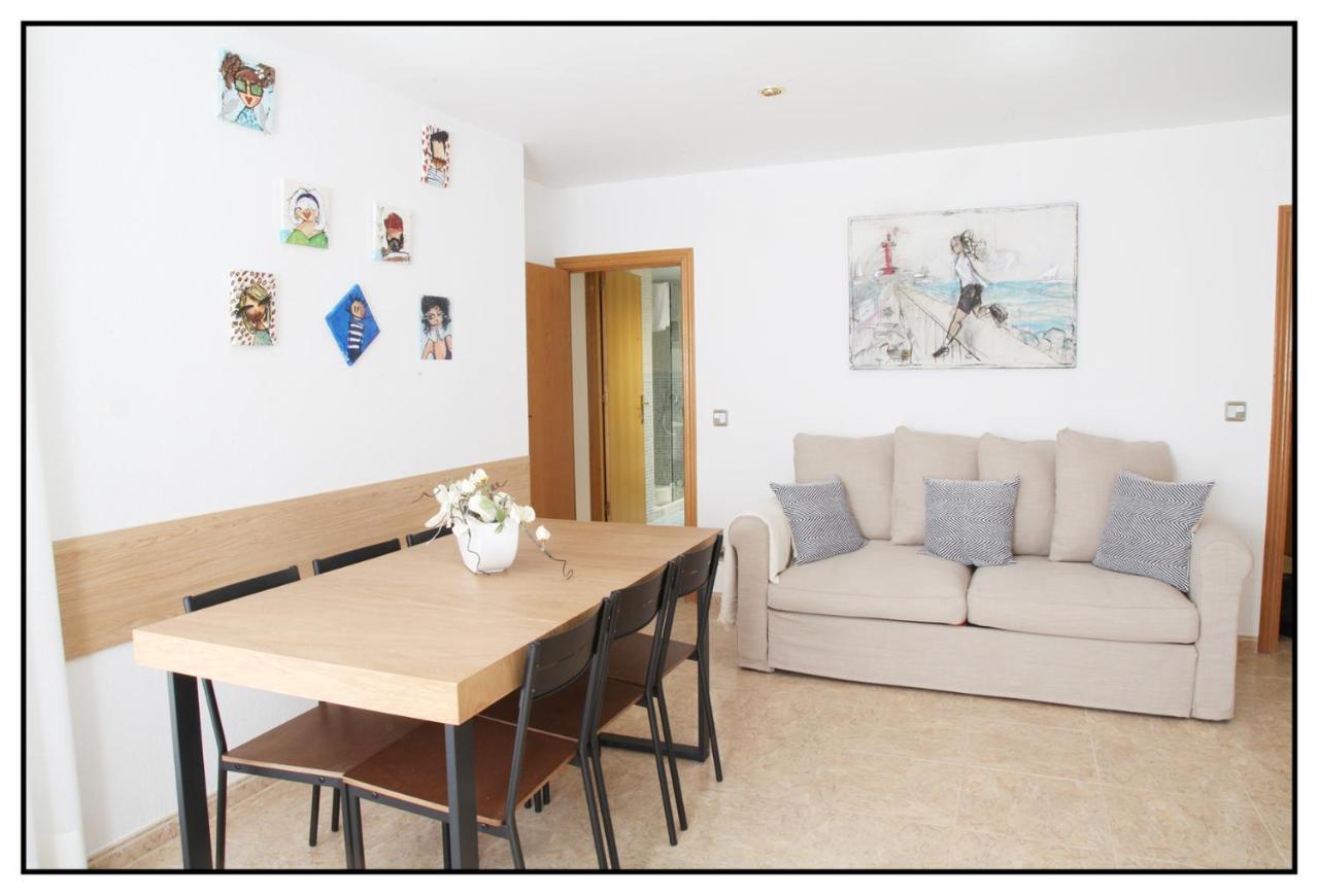 Apartamento Centrico Junto Al Mar - Wifi Free サロウ エクステリア 写真