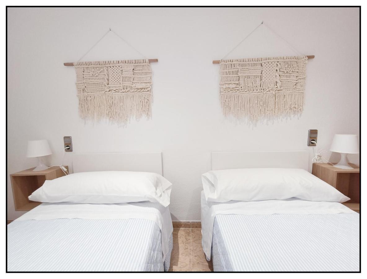 Apartamento Centrico Junto Al Mar - Wifi Free サロウ エクステリア 写真